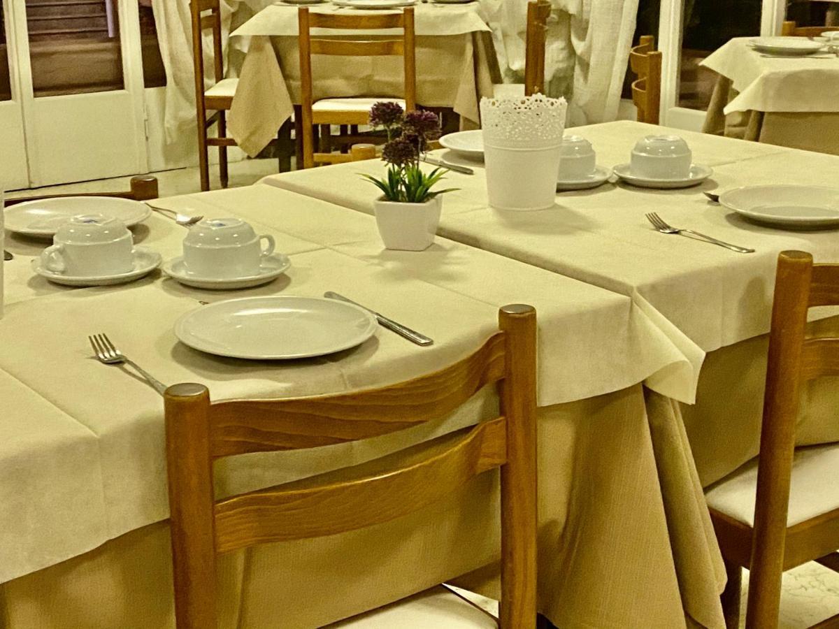 רימיני Villa Derna מראה חיצוני תמונה